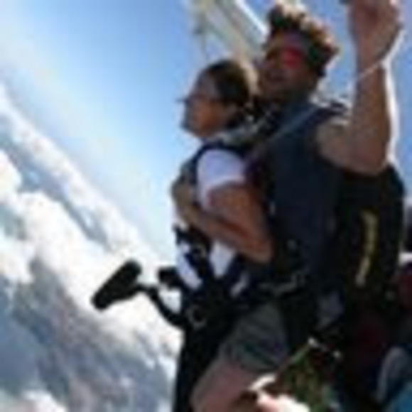 Meet your Posher, Hillary - Picture 1 of 1